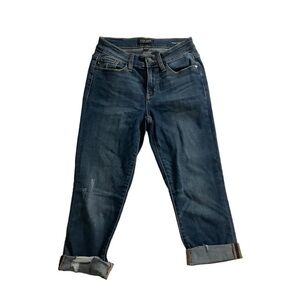 Judy Blue Skinny Fit Capri Size 24